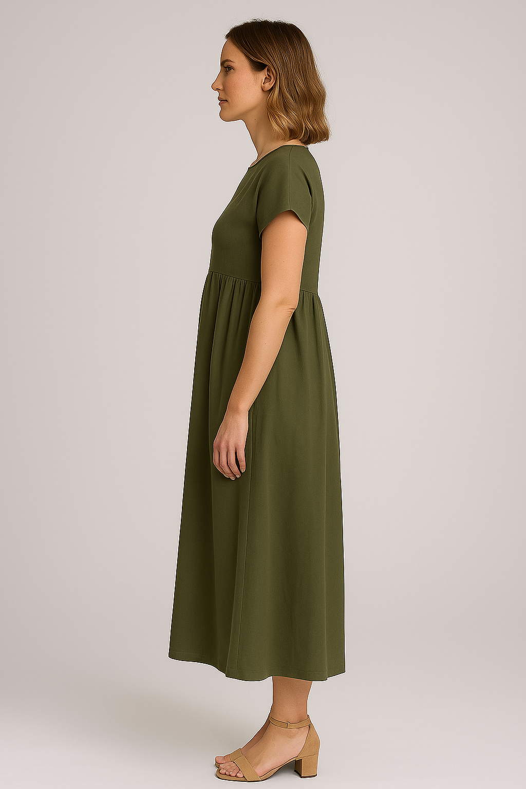Abito midi verde da donna con maniche corte